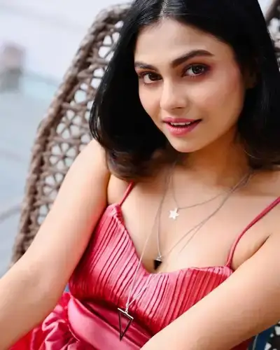 Call Girls Service in Kutiyana